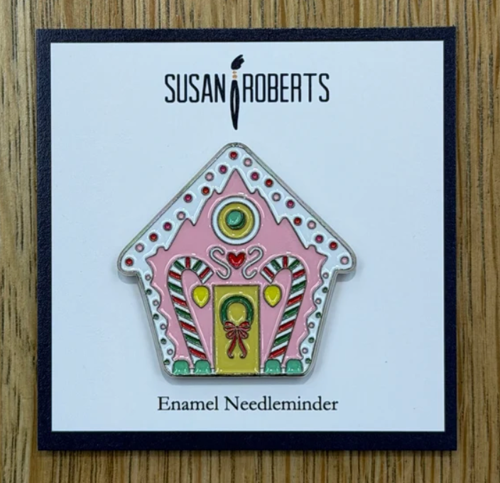 Pink Gingerbread House Needle Minder